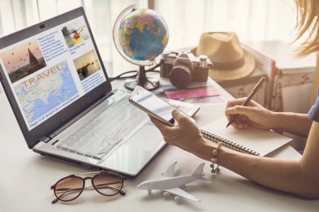 travel planning is stressful - Top Tips For Stress-Free Travel - Expat Explore